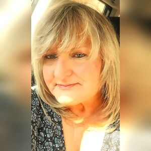 Meet your Posher, Cathy